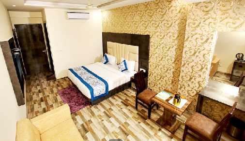 Hotel Smart Plaza Delhi Airport | Superior King Room 